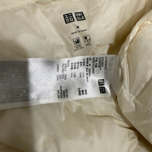 Uniqlo Powder Soft Down Puffer Jacket Yvory Cream Sz M Cabin Cozy Core - Picture 13 of 13